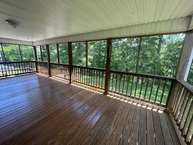222 Stephens Point Road, Russell Springs, KY 42642