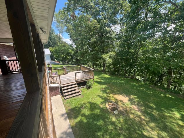 222 Stephens Point Road, Russell Springs, KY 42642