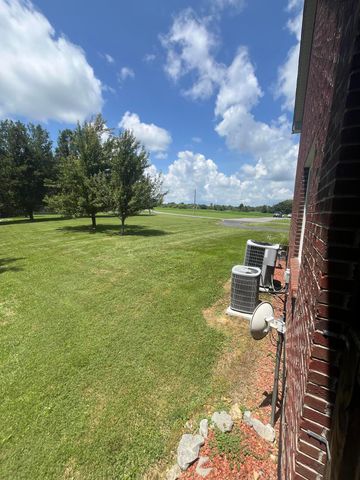 222 Stephens Point Road, Russell Springs, KY 42642