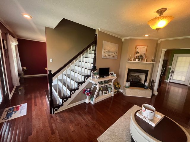 222 Stephens Point Road, Russell Springs, KY 42642