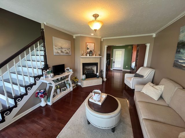 222 Stephens Point Road, Russell Springs, KY 42642