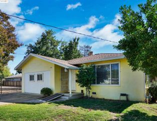 2151 Elm St, Livermore, CA 94551