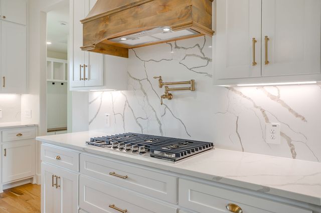 261 Zebrastone Way, Poolville, TX 76487