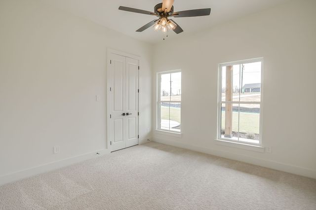 261 Zebrastone Way, Poolville, TX 76487