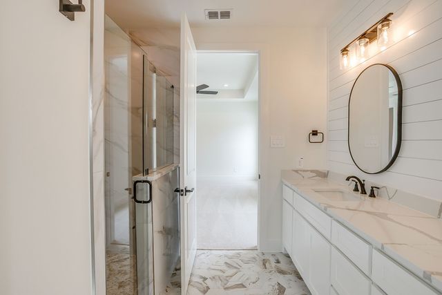 261 Zebrastone Way, Poolville, TX 76487