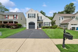 19 Skyline Drive, Hazlet, NJ 07730
