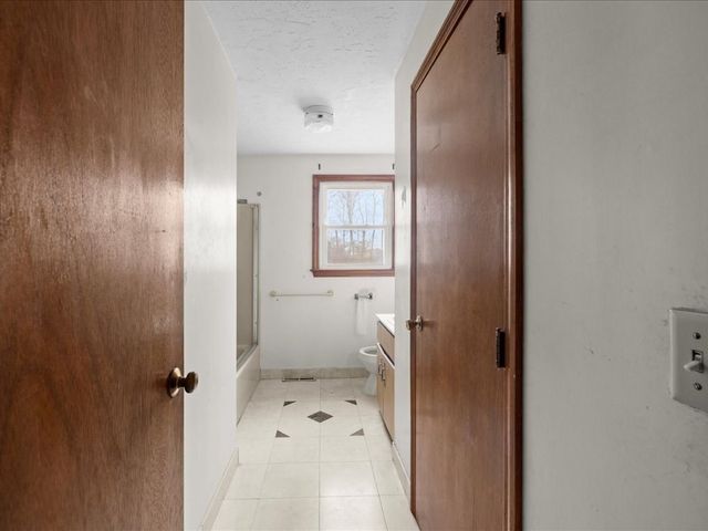 45 Union St, Weymouth, MA 02190