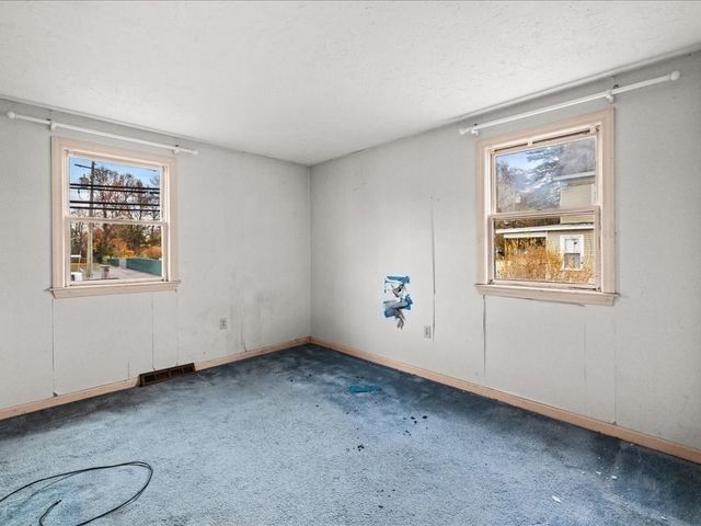 45 Union St, Weymouth, MA 02190