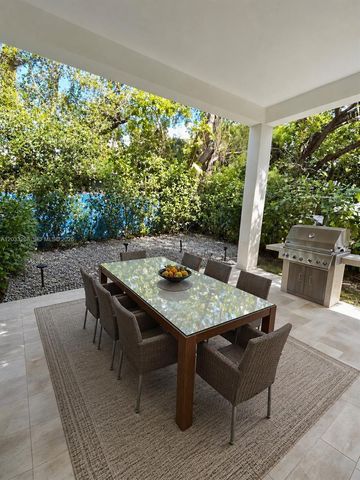 37 NW 70th Street A, Miami, FL 33150