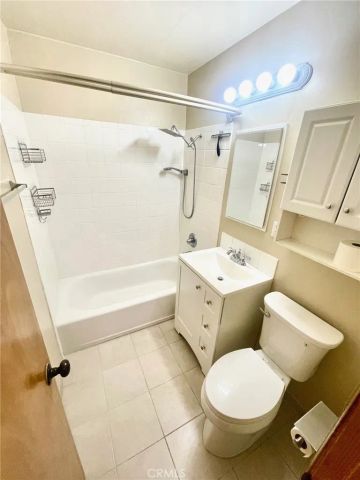 2217 S Grand 2, San Pedro, CA 90731