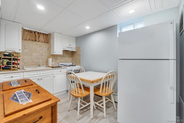 12 Avenue K, Kings Park, NY 11754