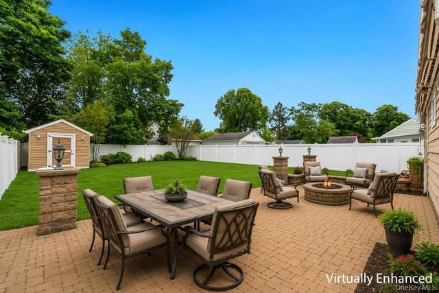 12 Avenue K, Kings Park, NY 11754