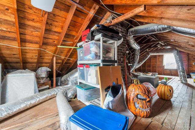 12 Avenue K, Kings Park, NY 11754