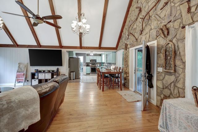 6125 Highway 41A, Pleasant View, TN 37146