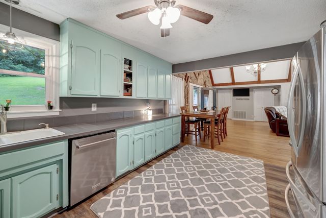 6125 Highway 41A, Pleasant View, TN 37146