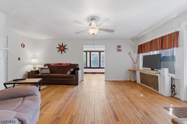 56 Main St, Peapack Gladstone Boro, NJ 07977