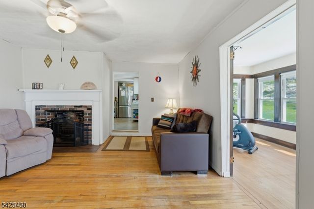 56 Main St, Peapack Gladstone Boro, NJ 07977