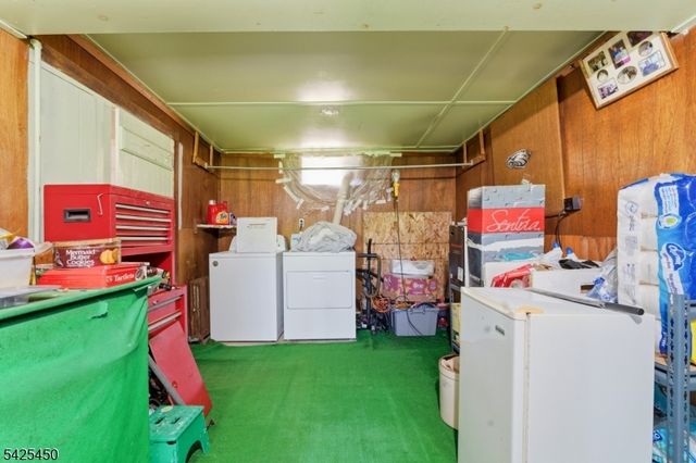 56 Main St, Peapack Gladstone Boro, NJ 07977