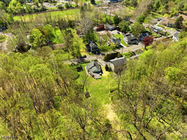 56 Main St, Peapack Gladstone Boro, NJ 07977