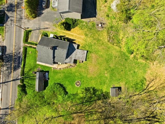 56 Main St, Peapack Gladstone Boro, NJ 07977