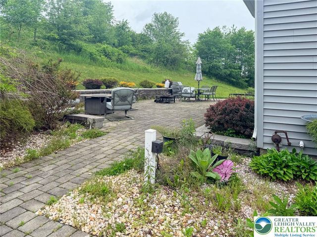 1330 Packerton Dam Drive, Mahoning Twp, PA 18235
