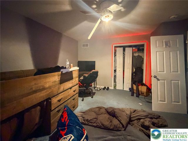 1330 Packerton Dam Drive, Mahoning Twp, PA 18235