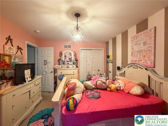 1330 Packerton Dam Drive, Mahoning Twp, PA 18235