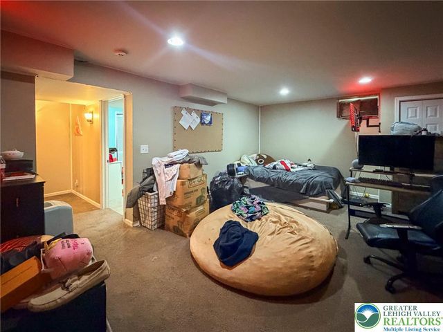 1330 Packerton Dam Drive, Mahoning Twp, PA 18235