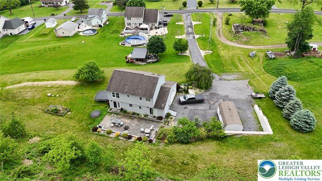 1330 Packerton Dam Drive, Mahoning Twp, PA 18235