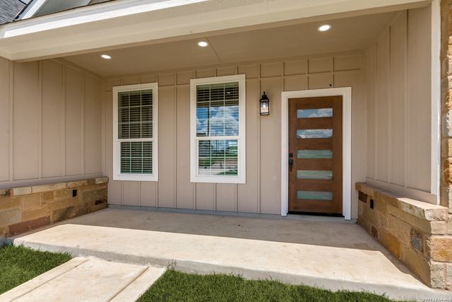 16914 Rancho Escondido, Atascosa, TX 78002