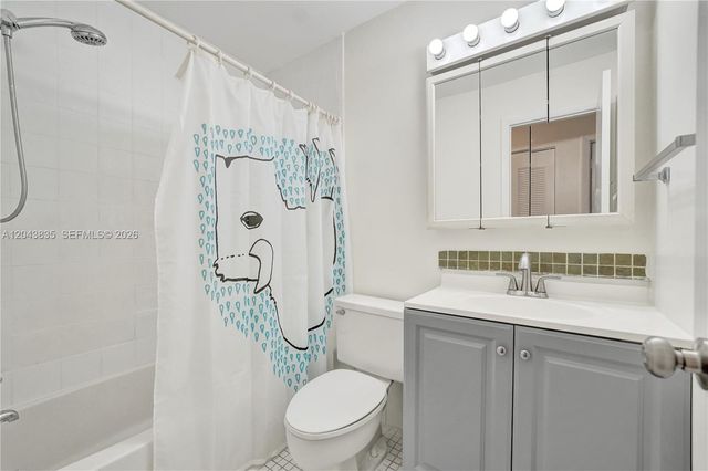 9220 NW 14th St 272, Pembroke Pines, FL 33024