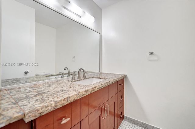 9220 NW 14th St 272, Pembroke Pines, FL 33024