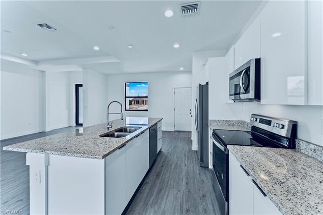 352 Rawlings AVE, Lehigh Acres, FL 33974