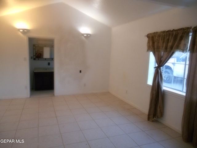 15581 LEXA DEAN, El Paso, TX 79938