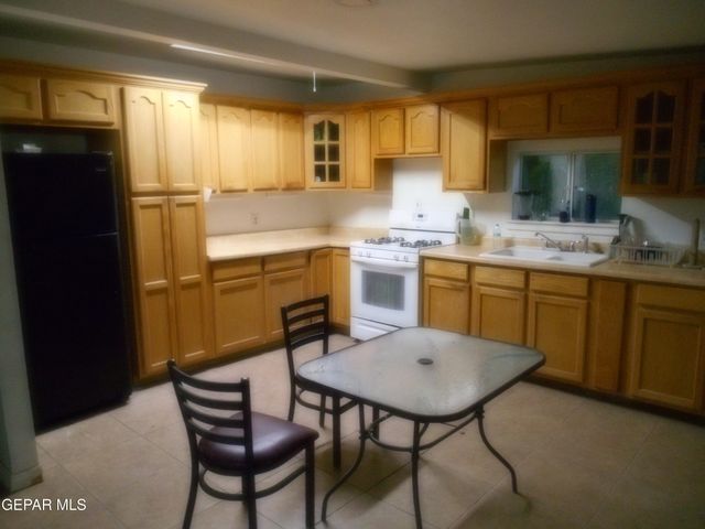 15581 LEXA DEAN, El Paso, TX 79938