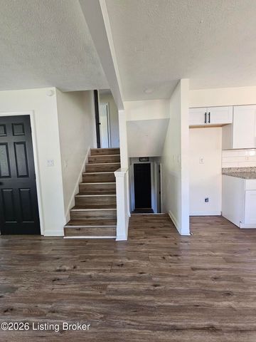 1411 Knight Rd, Louisville, KY 40214