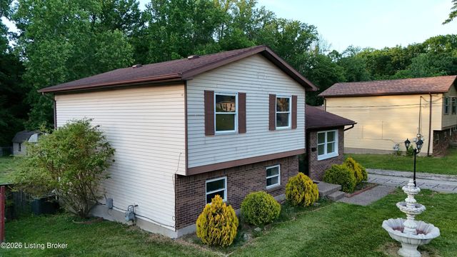 1411 Knight Rd, Louisville, KY 40214