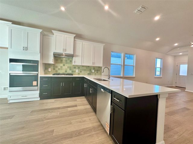 6261 Marsh LN, Buda, TX 78610