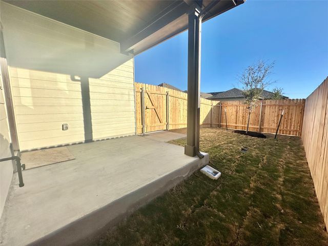 6261 Marsh LN, Buda, TX 78610