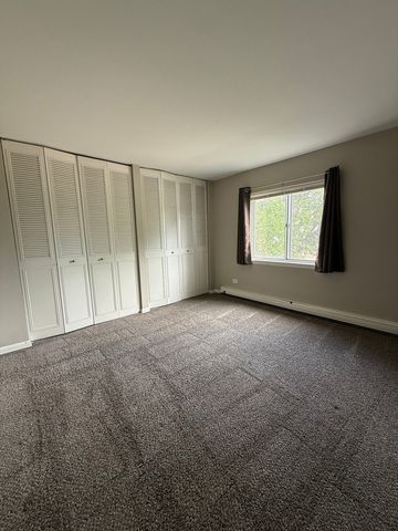 205 W Miner Street 106, Arlington Heights, IL 60005