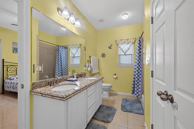 1111 Mabry Street, Gilchrist, TX 77617