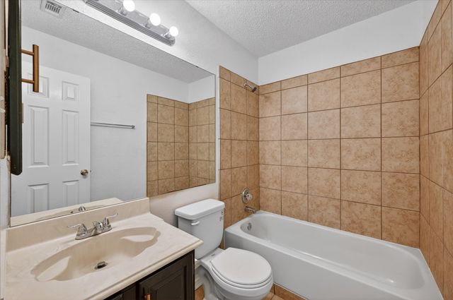 819 Tifton Court, Lancaster, TX 75146