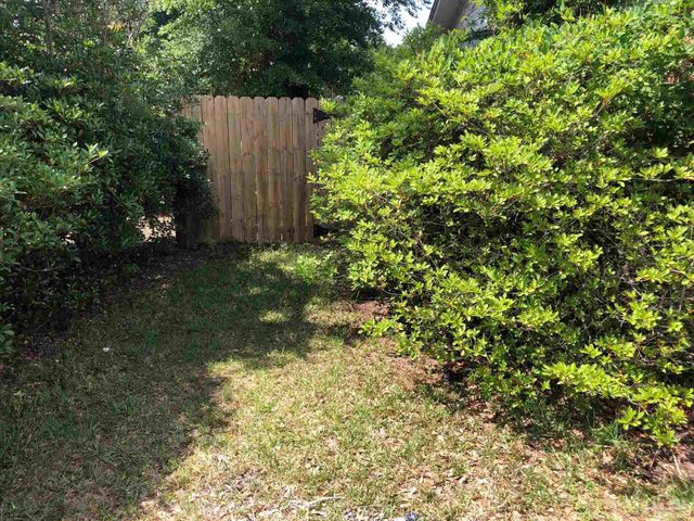 2360 Old Chemstrand Rd, Cantonment, FL 32533