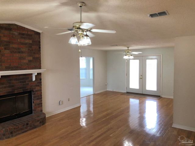 2360 Old Chemstrand Rd, Cantonment, FL 32533