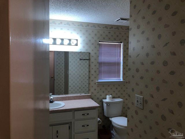 2360 Old Chemstrand Rd, Cantonment, FL 32533