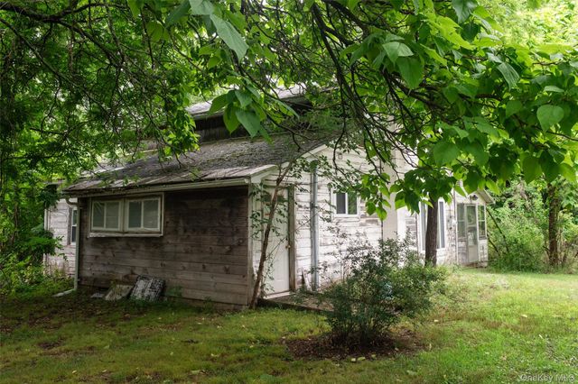 3789 State Route 52, Pine Bush, NY 12566