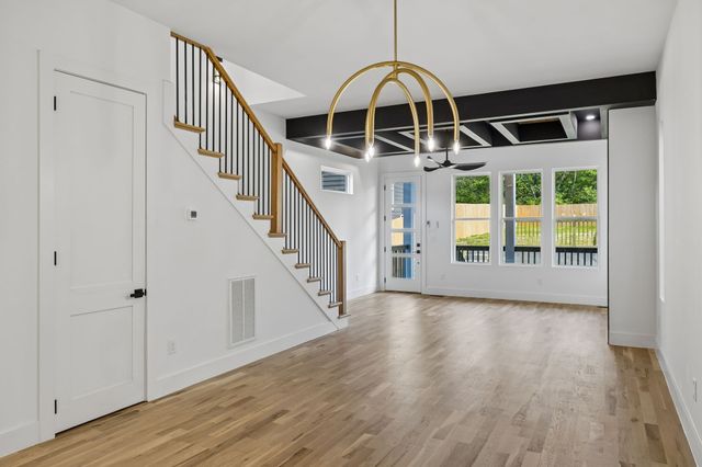 3224B Curtis St, Nashville, TN 37218