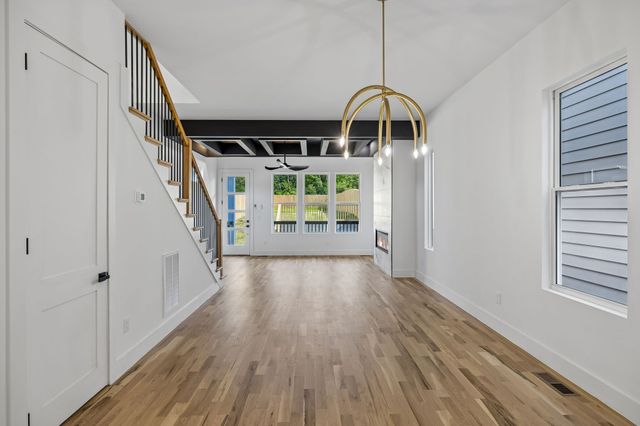 3224B Curtis St, Nashville, TN 37218