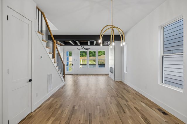 3224B Curtis St, Nashville, TN 37218