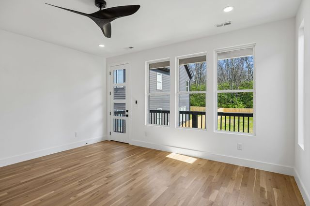 3224B Curtis St, Nashville, TN 37218